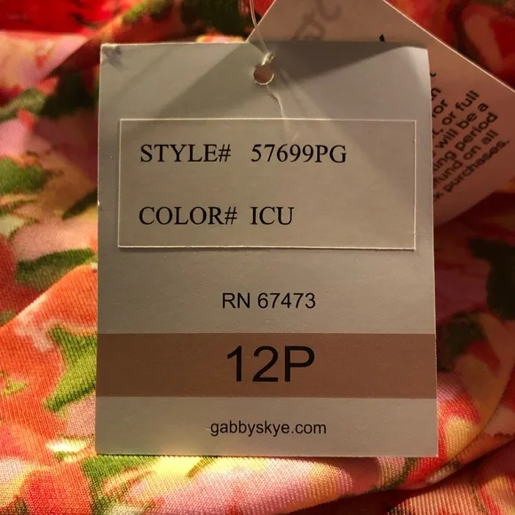 Gabby Skye Sleeveless Floral Fit & Flare Dress - Picture 16 of 16